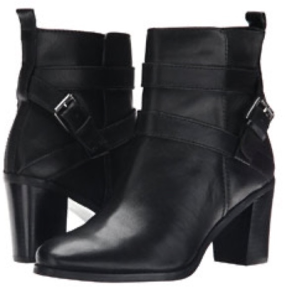 Ralph Lauren Cassy Leather Ankle Booties - Picture 7 of 7